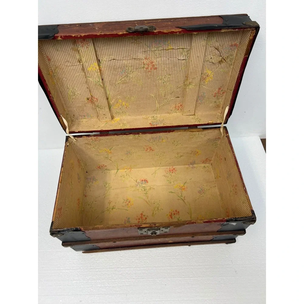 Wood Dollhouse Steamer Trunk Miniature Antique Storage Box Chest SALESMAN SAMPLE